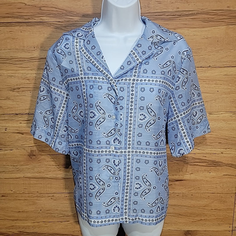 Avantlook Size L Blue Paisley Button Down Blouse NWT