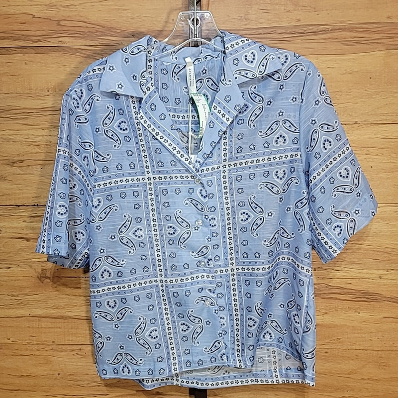 Avantlook Size M Blue Paisley Button Down Blouse NWT