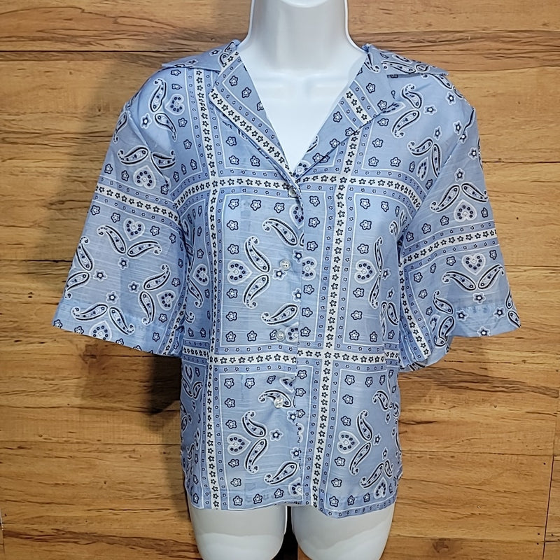 Avantlook Size M Blue Paisley Button Down Blouse NWT