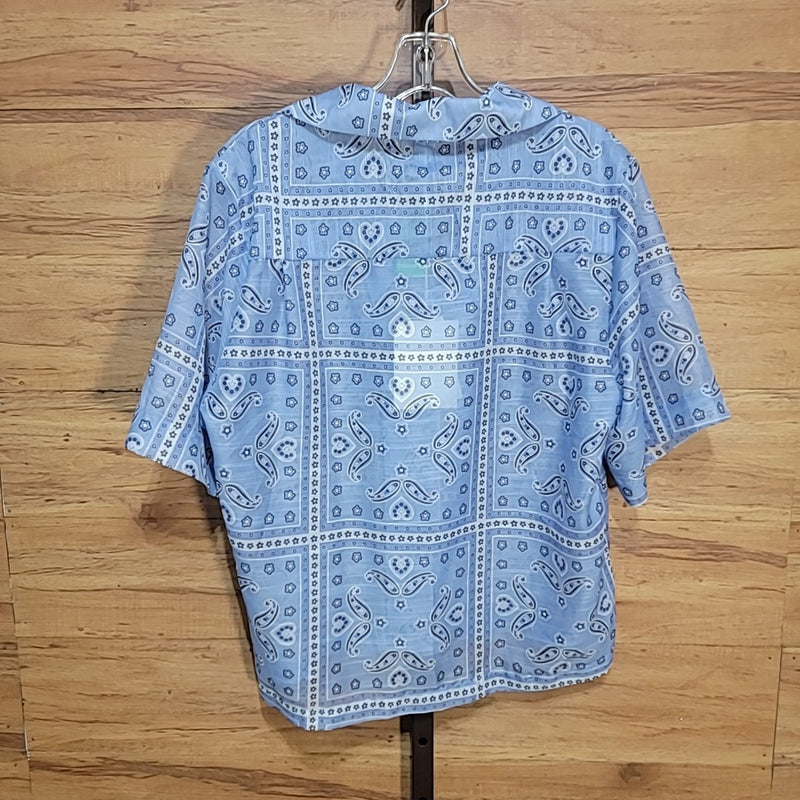 Avantlook Size L Blue Paisley Button Down Blouse NWT