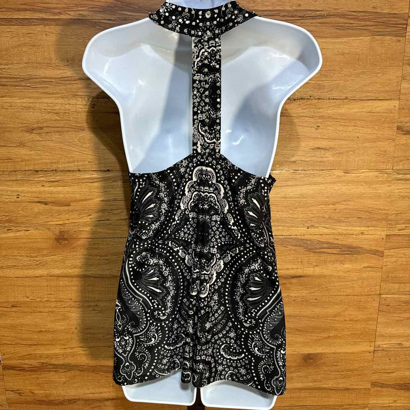 INC Black White Size M Sleeveless Top